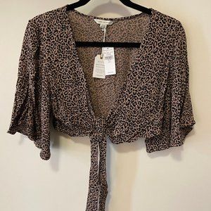 Cheetah Print tie Crop Blouse